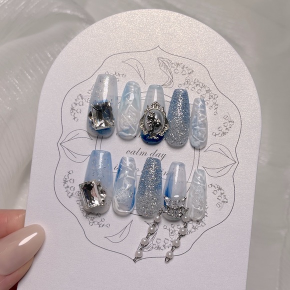 Reusable blue glitter diamond and pearl handmade press on nail fake nail - Picture 3 of 5